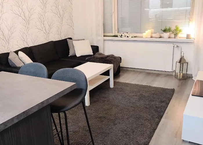 Kodikas Kaksio Keskustassa * Пори